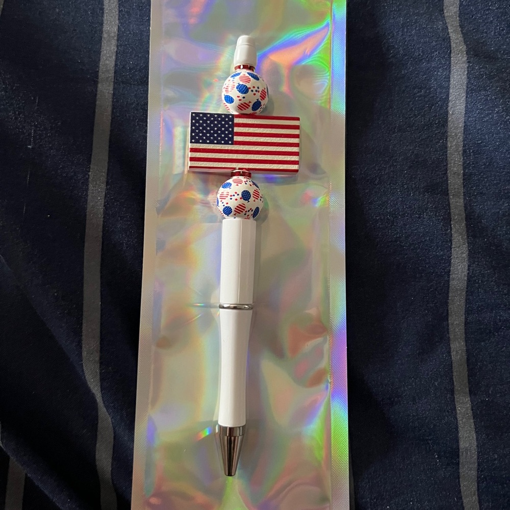 Patriotic Flag Beaded White Pen
